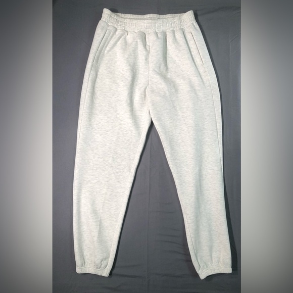NWOT Woman’s sweatpants - Picture 1 of 5